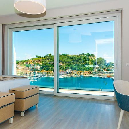 Hotel Plaza Porto Azzurro Eksteriør bilde