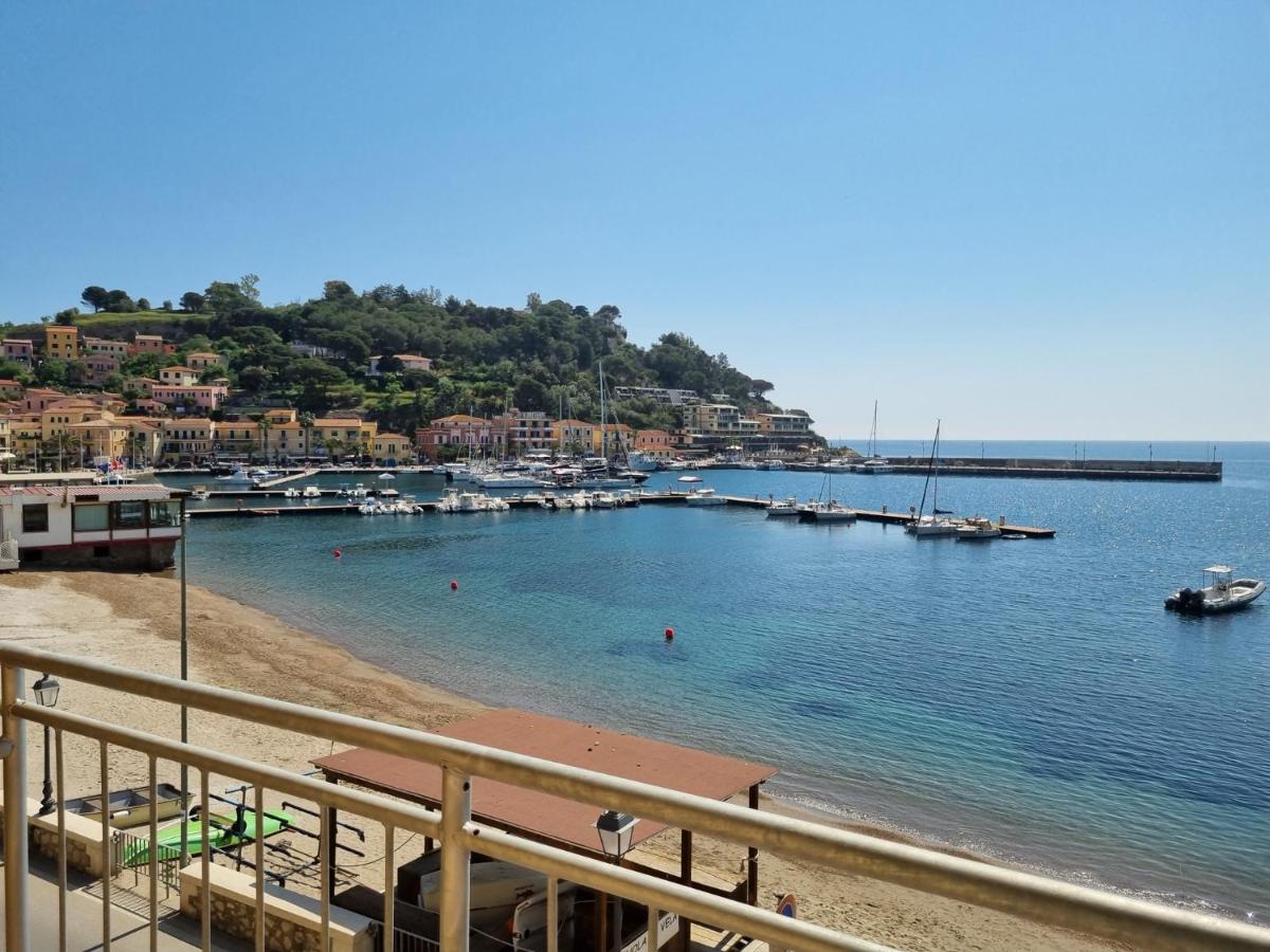 Hotel Plaza Porto Azzurro Eksteriør bilde