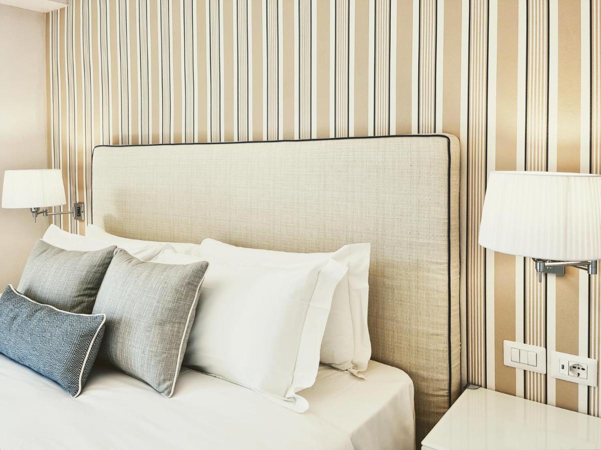 Hotel Plaza Porto Azzurro Eksteriør bilde