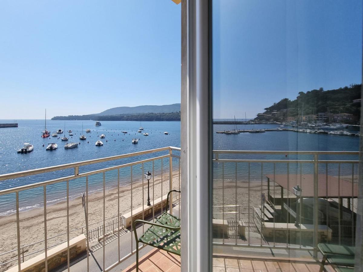 Hotel Plaza Porto Azzurro Eksteriør bilde