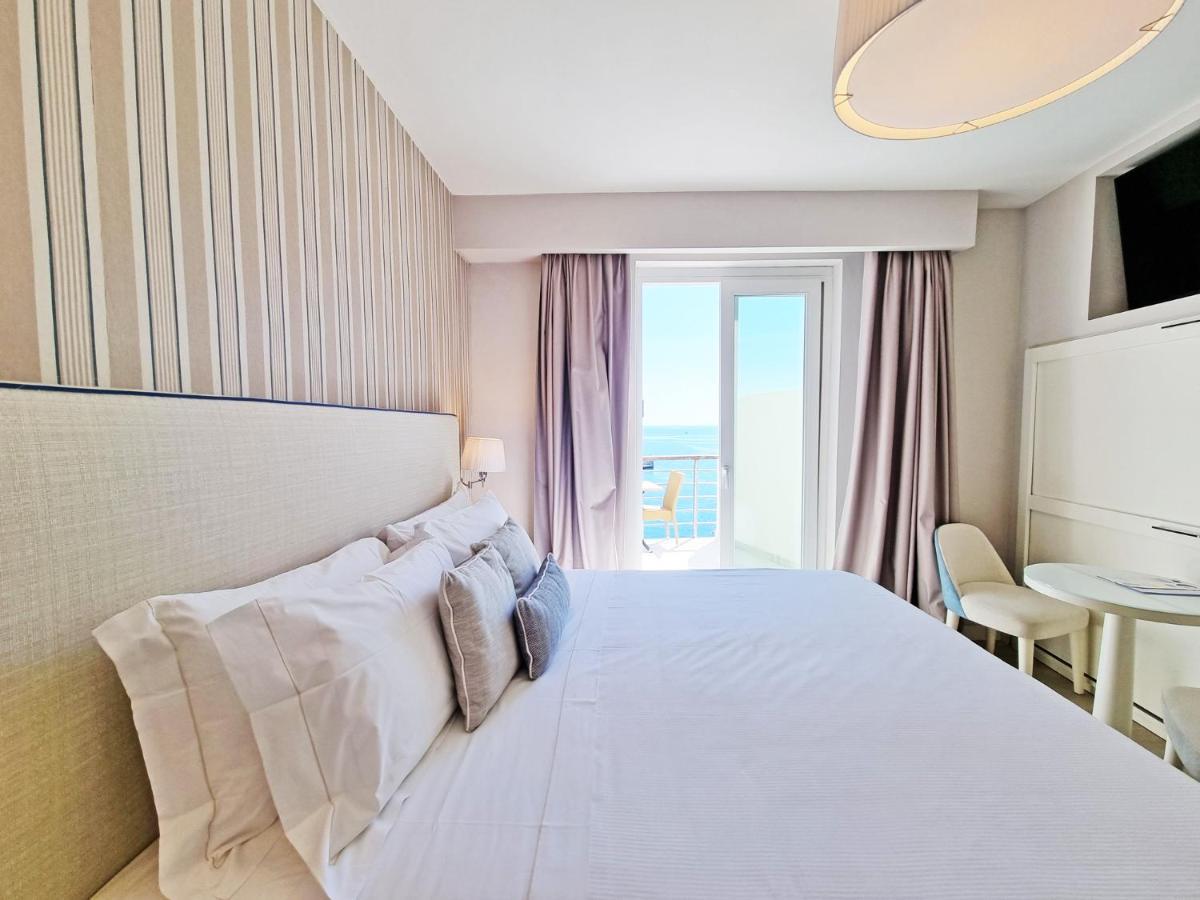 Hotel Plaza Porto Azzurro Eksteriør bilde