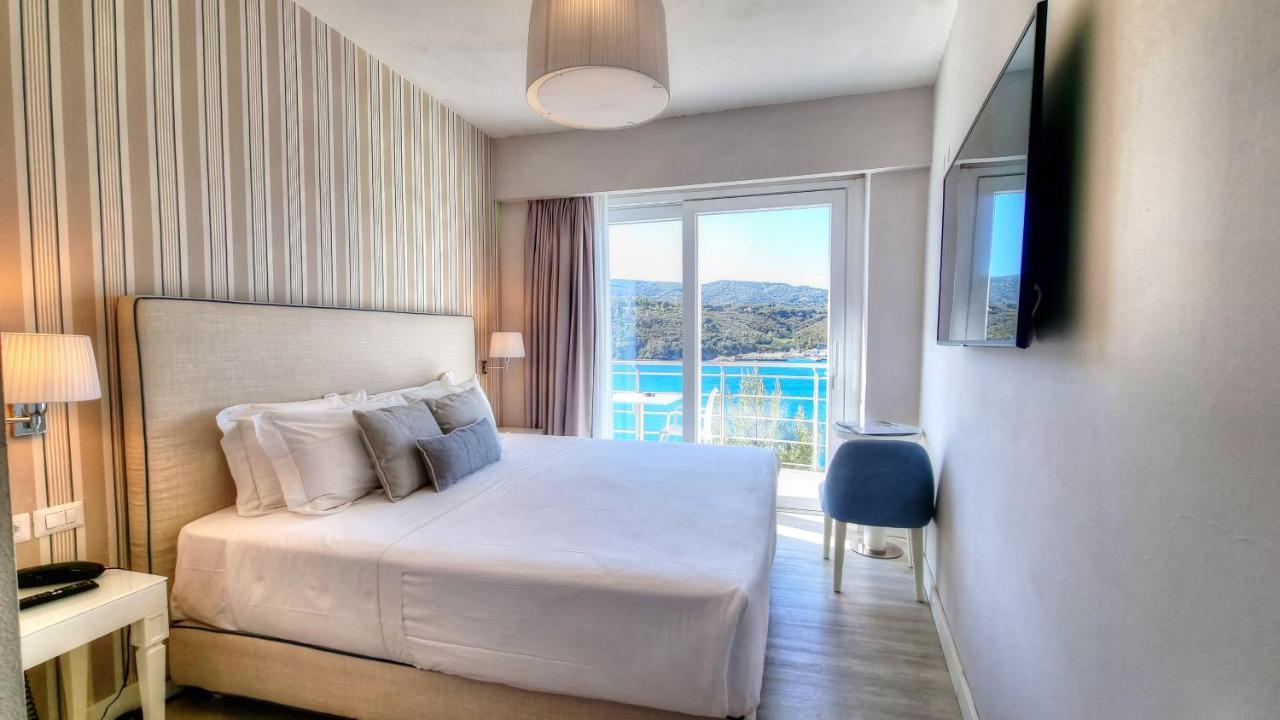 Hotel Plaza Porto Azzurro Eksteriør bilde