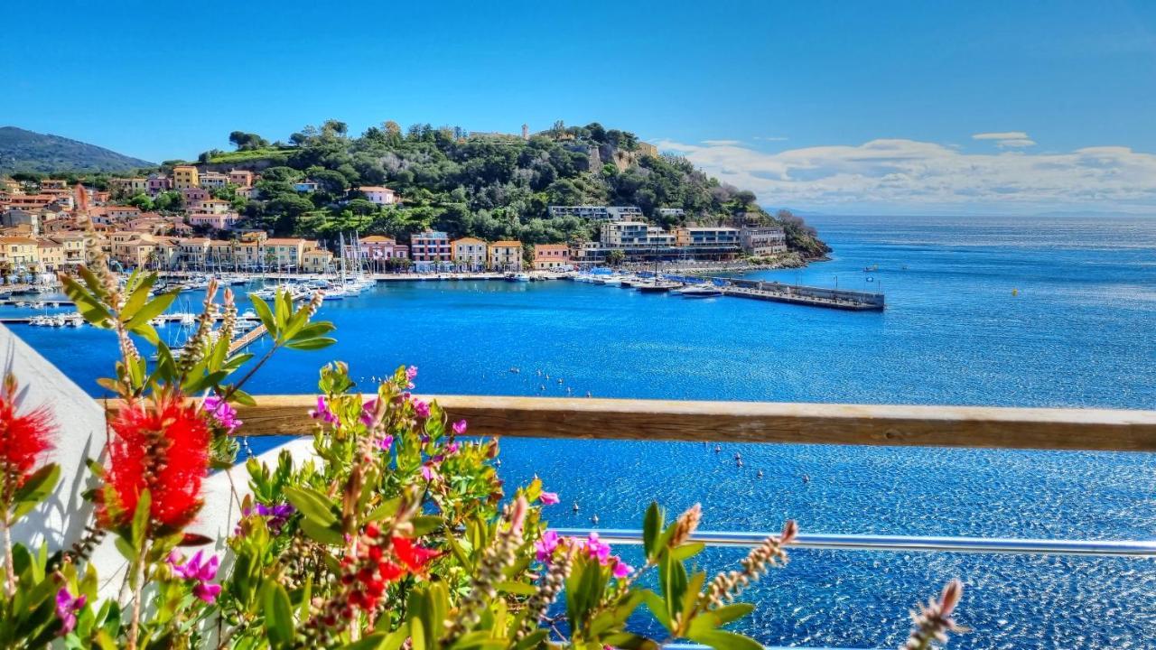 Hotel Plaza Porto Azzurro Eksteriør bilde
