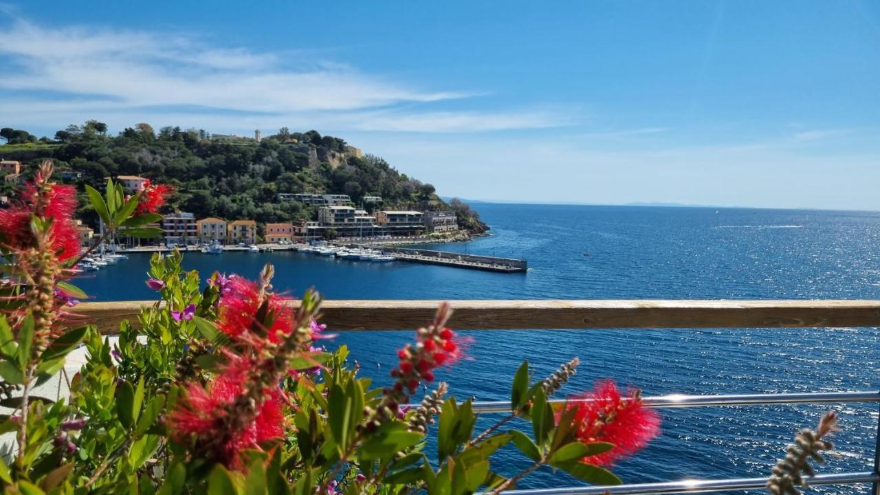 Hotel Plaza Porto Azzurro Eksteriør bilde