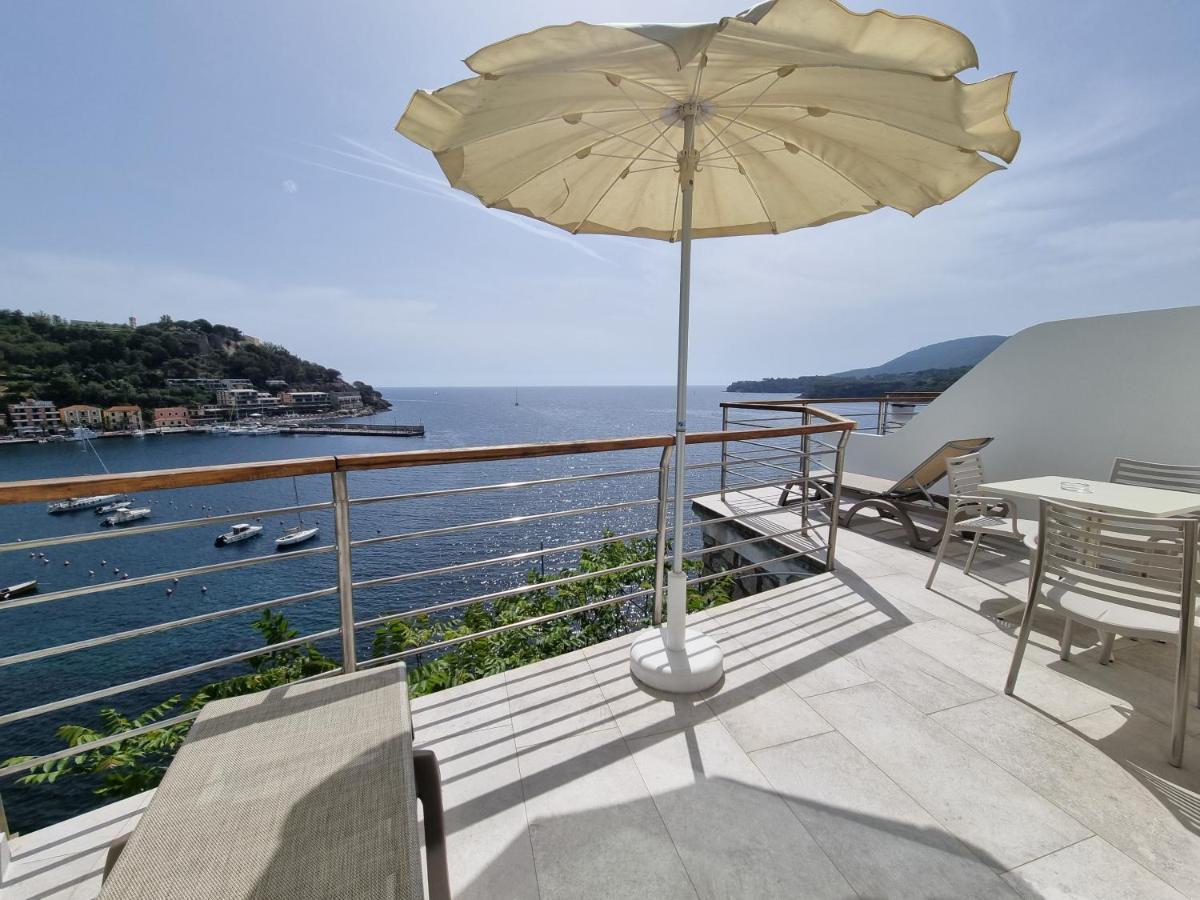 Hotel Plaza Porto Azzurro Eksteriør bilde