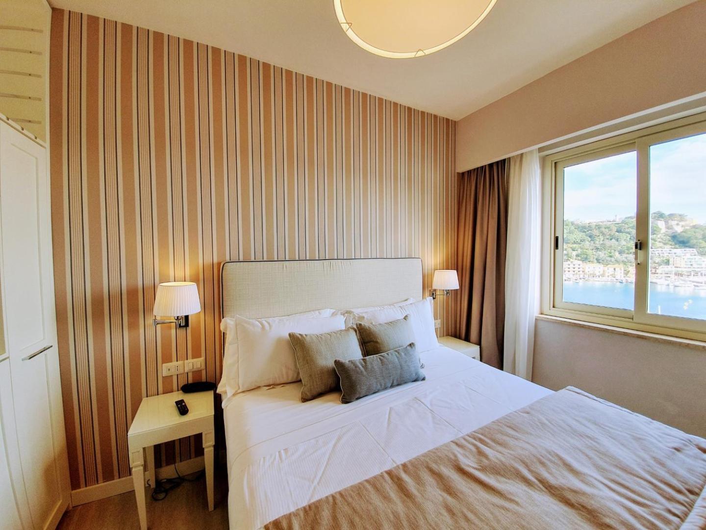 Hotel Plaza Porto Azzurro Rom bilde