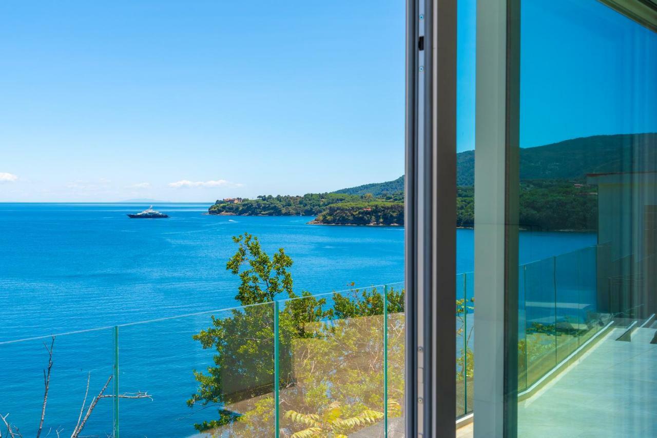 Hotel Plaza Porto Azzurro Eksteriør bilde