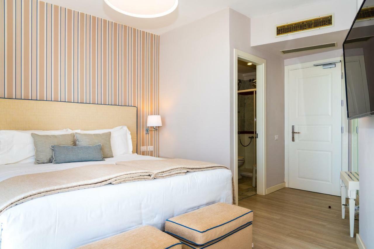 Hotel Plaza Porto Azzurro Eksteriør bilde